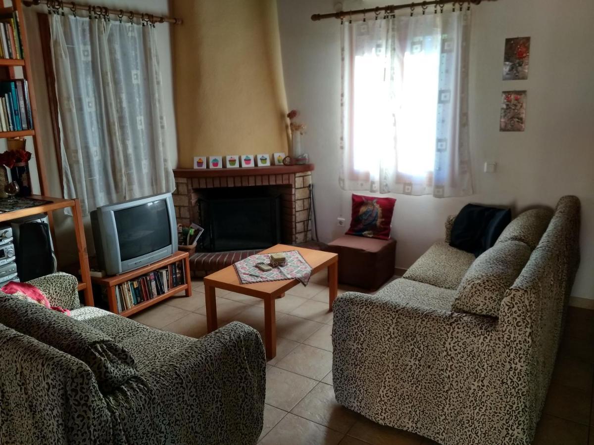 Appartement Cosy House In Galaxídhion Extérieur photo